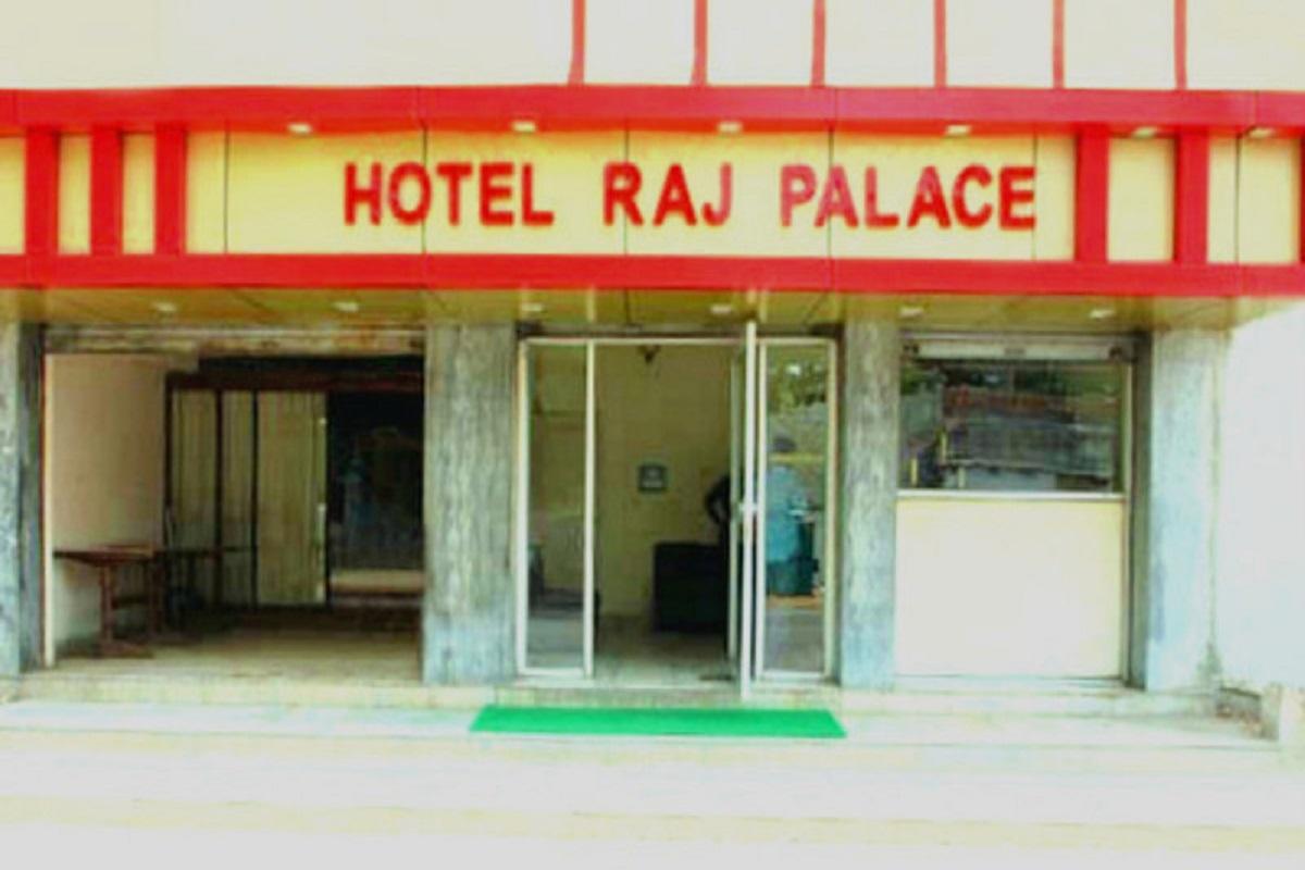 Hôtel Raj Palace à Orchha Extérieur photo